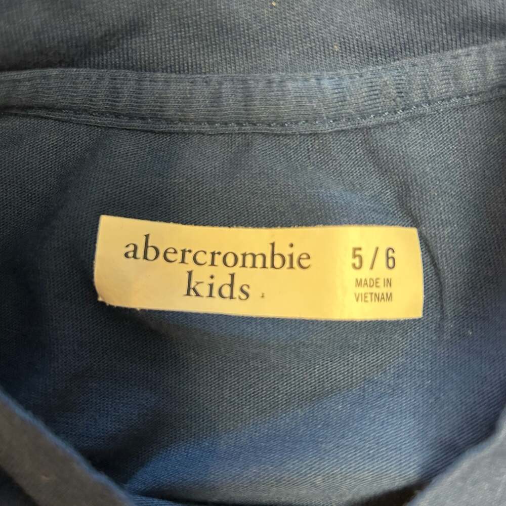 Abercrombie Kids Blue Logo Graphic T-Shirt Size 5/6
